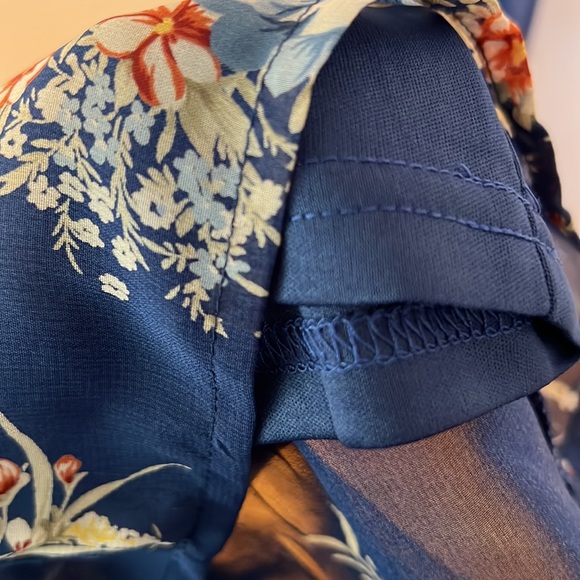 Shea Navy Blue Floral Print Jumpsuit! - Picture 5 of 12
